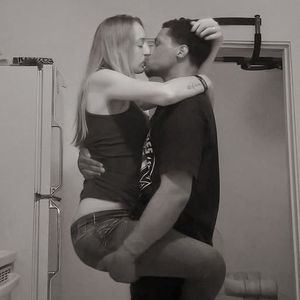 Meet your Posher, Caitlin