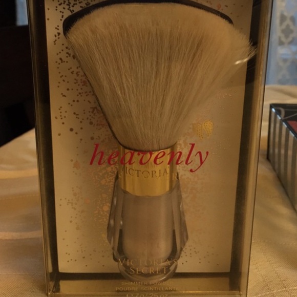 Heavenly glitter brush