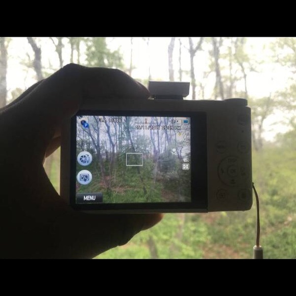 Samsung Camera - Picture 2 of 4