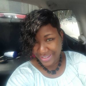 Meet your Posher, Yolanda