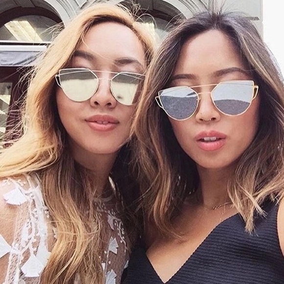 Accessories - 💟Trendy GOLD PINK Mirrored Sunglasses💟