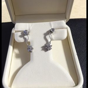 14 kt white gold Vintage drop flower earrings