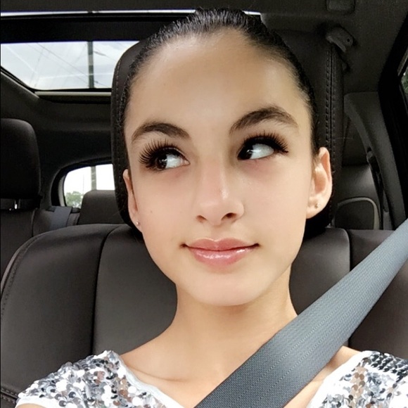 Meet your Posher, Gianna - Picture 1 of 1