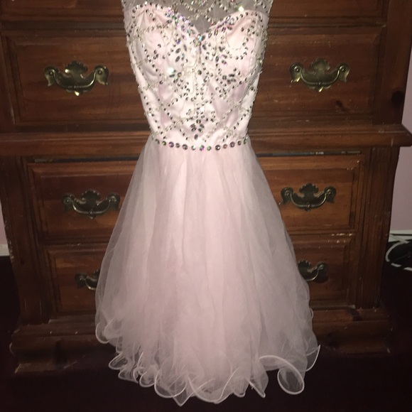Baby Pink Size 2 Short Prom Dress! - Picture 4 of 7