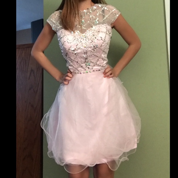 Baby Pink Size 2 Short Prom Dress! - Picture 5 of 7