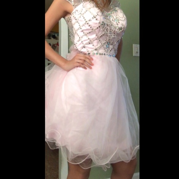 Baby Pink Size 2 Short Prom Dress! - Picture 6 of 7
