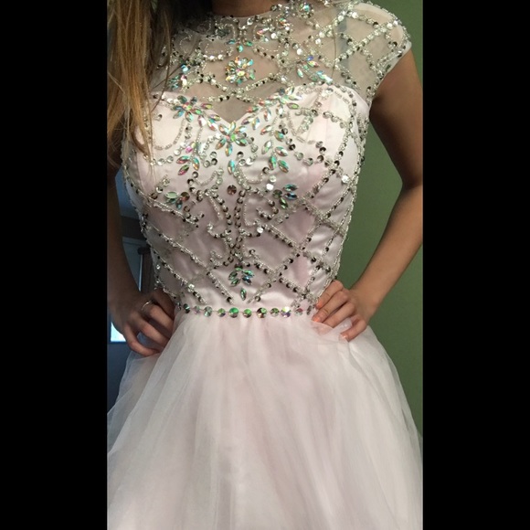 Baby Pink Size 2 Short Prom Dress! - Picture 7 of 7