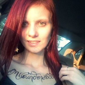 Meet your Posher, Dominique