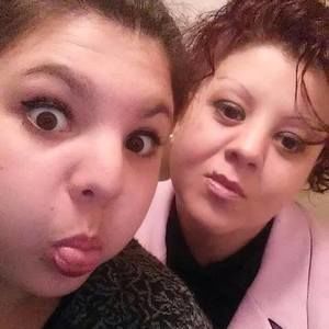 Meet your Posher, Izabella