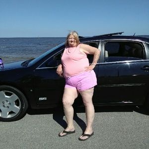 Meet your Posher, Linda