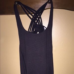 NWT LULULEMON WILD TANK 😍