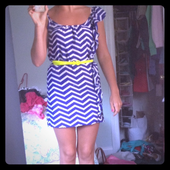 Adorable chevron sundress!