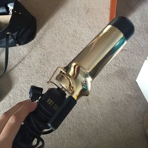 2" Curling iron, Hot tools!