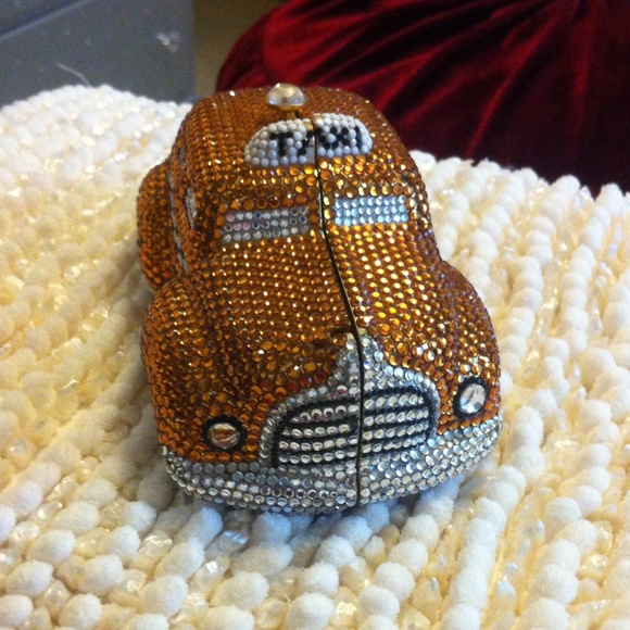 Katherine Baumann taxi cab clutch