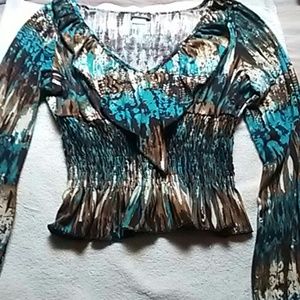 Long sleeve belly shirt