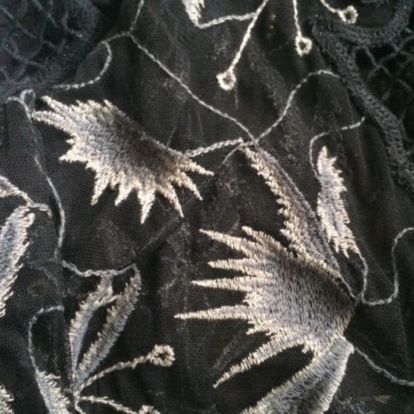 FREE PEOPLE MESH $168 SOLD OUT FESTIVAL TANK TOP!s - Picture 3 of 4