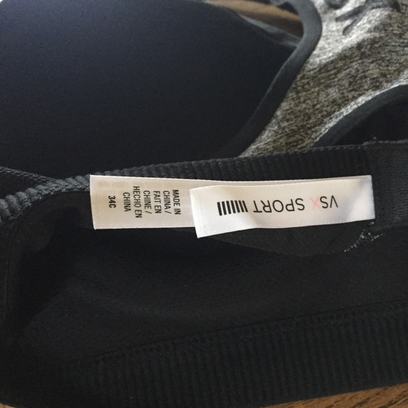 🚫SOLD🚫🌟NWOT🌟 34C VS Sports Bra - Picture 3 of 3