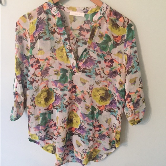 Floral print blouse