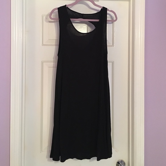 Comfy black wear-anywhere dress