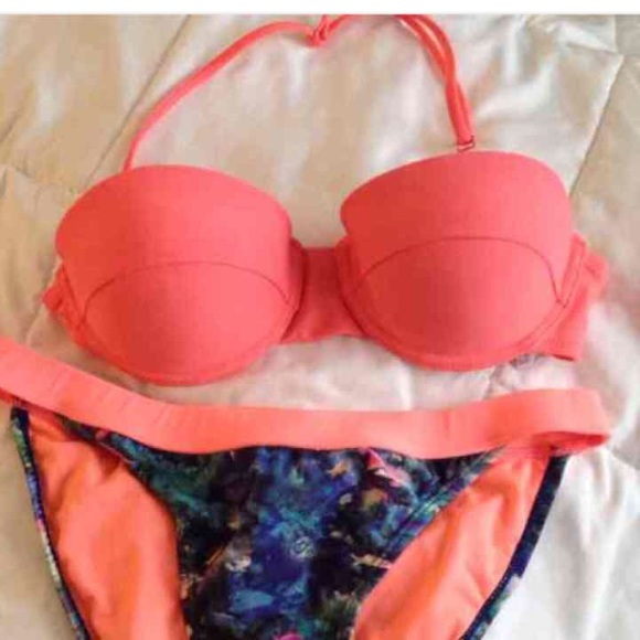 Victoria's Secret sexy swimsuit 34b