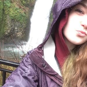 Meet your Posher, Carissa