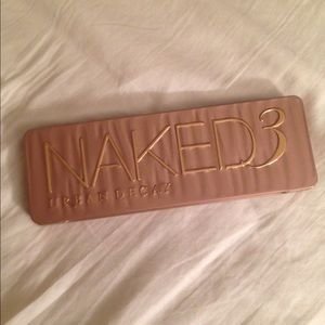 Urban decay naked 3