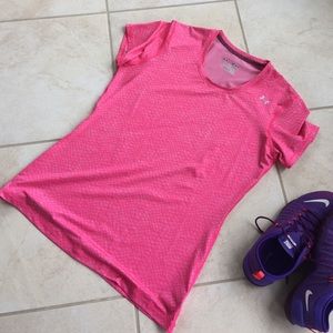 Under Armour women's headgear top snake print NEW