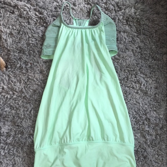 Lulu lemon tank size 4