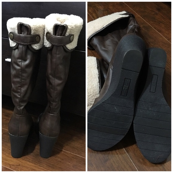 dark brown boots - Picture 4 of 4