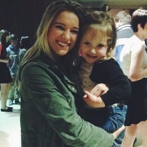 Meet your Posher, Alyssa