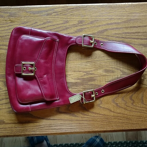 XX SOLD XX Gorgeous vintage red shoulder bag