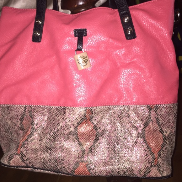 Jessica Simpson Tote