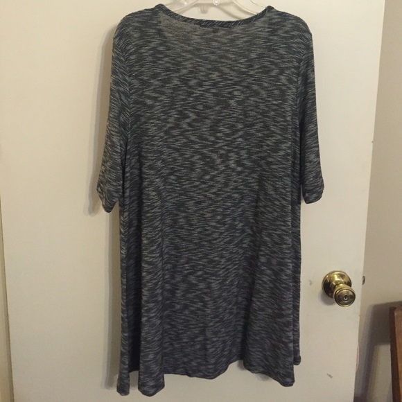 Tunic top! - Picture 3 of 3