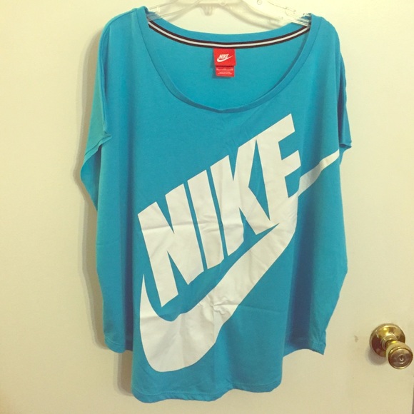Nike tee!