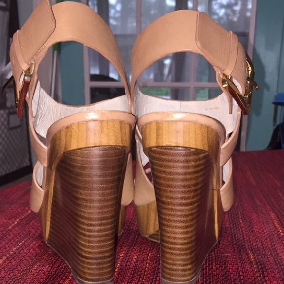 Michael Kors Wedges. Size 11. worn once $90 neg. - Picture 3 of 3