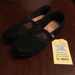 Black Lace Toms
