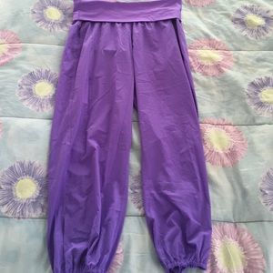 LULULEMON yoga pants size 8