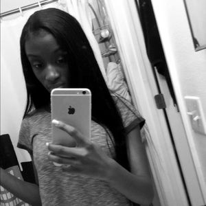 Meet your Posher, Vanessa