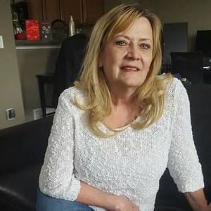 Meet your Posher, Debra