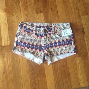Cute summer shorts never worn