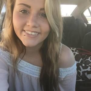 Meet your Posher, Abby