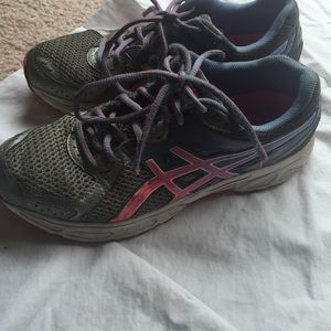 2 used Asics running shoes