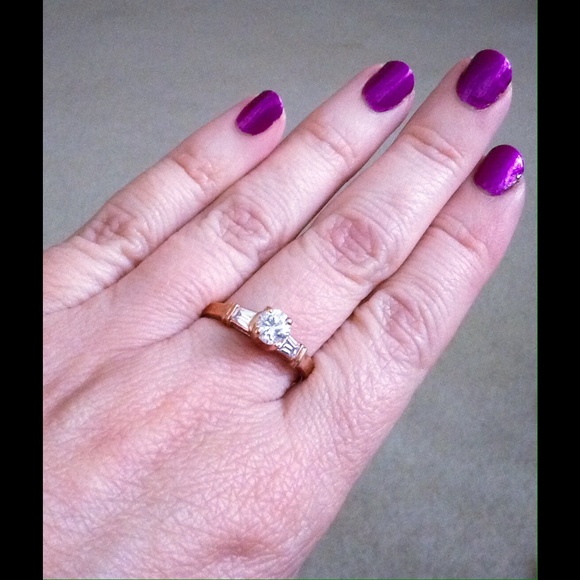 Gold Rhinestone Ring - Picture 2 of 2