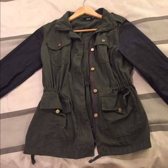 a.n.a Green Jacket Size M