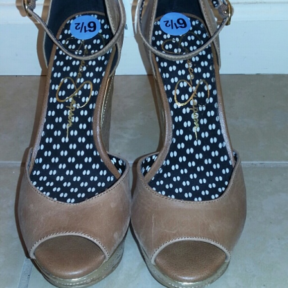 Jessica Simpson Wedges