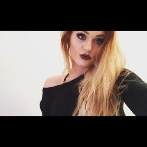 Meet your Posher, Cara