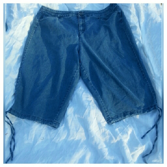 Lightweight Denim Capris