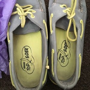 These dirty shoes