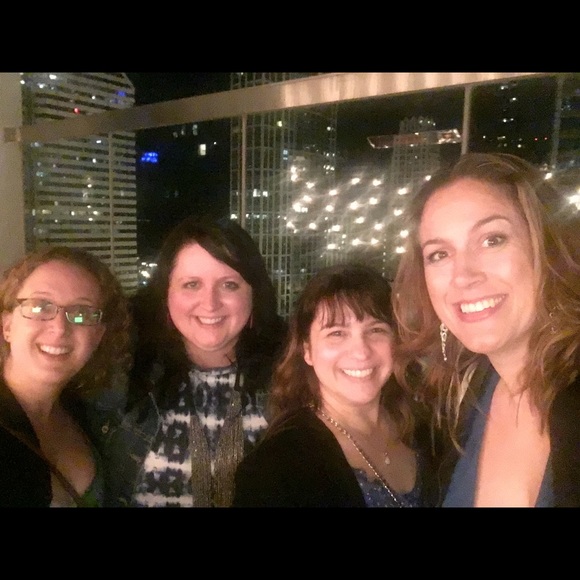 Meet your Posher, Jenny - Picture 3 of 10