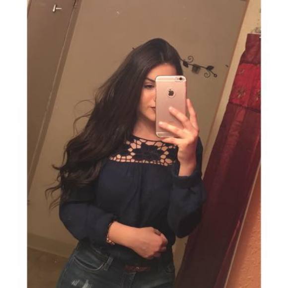 Meet your Posher, Estefany - Picture 1 of 1